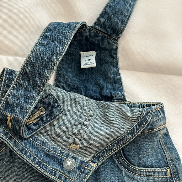 Infant girls denim skirt overalls - Picture 3 of 3